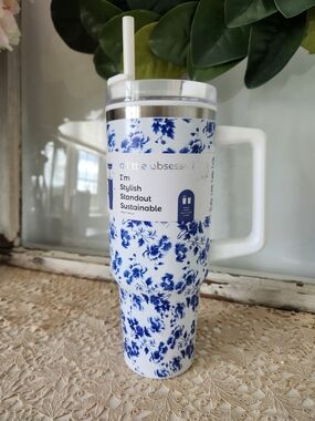 NEW 40 Oz Blue Floral Insulated Stainless Tumbler with Handle